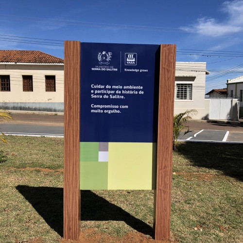 Placas